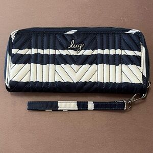 Lug Straddle Wristlet Wallet in Navy Stripe